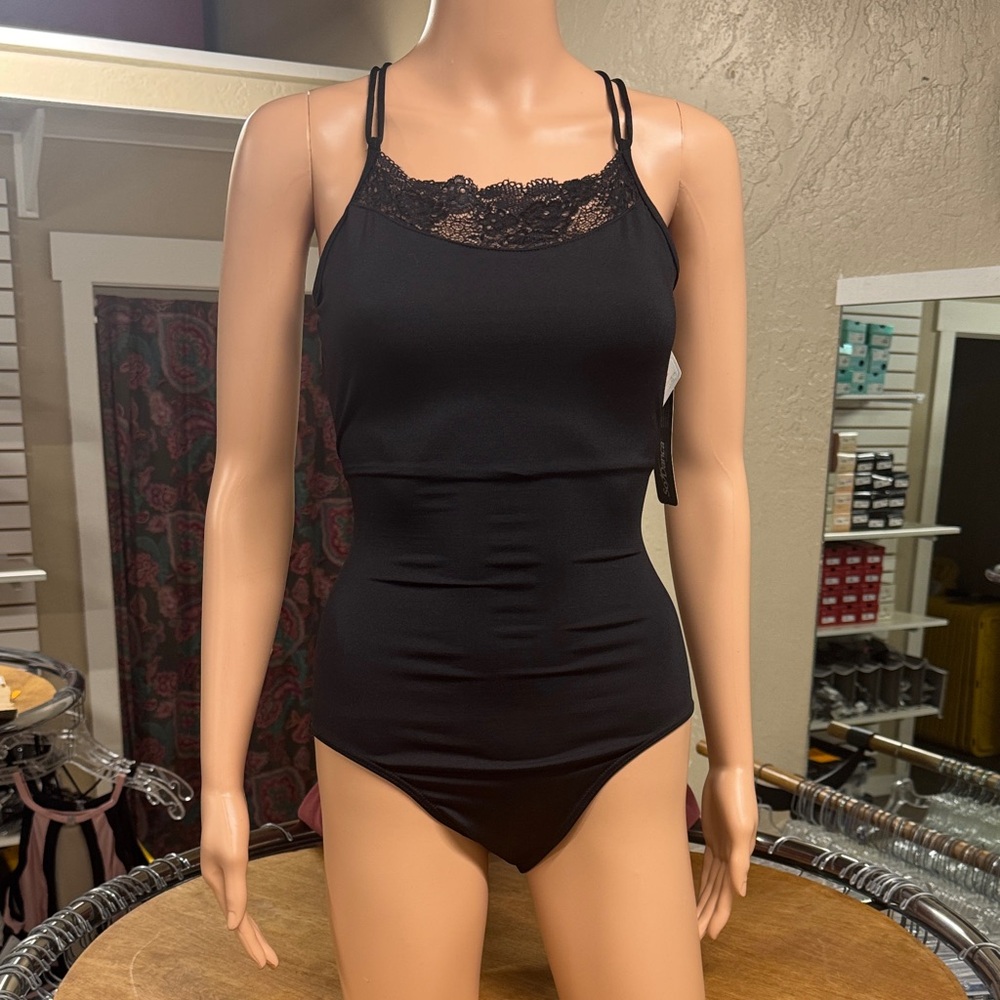 Sodanca - Black strappy back with Lace Trim leotard